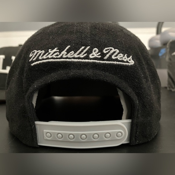 Lot of 5 Chicago Bulls SnapBack Caps Hats! Mitchell + Ness New Era Jordan Nike - Picture 16 of 16